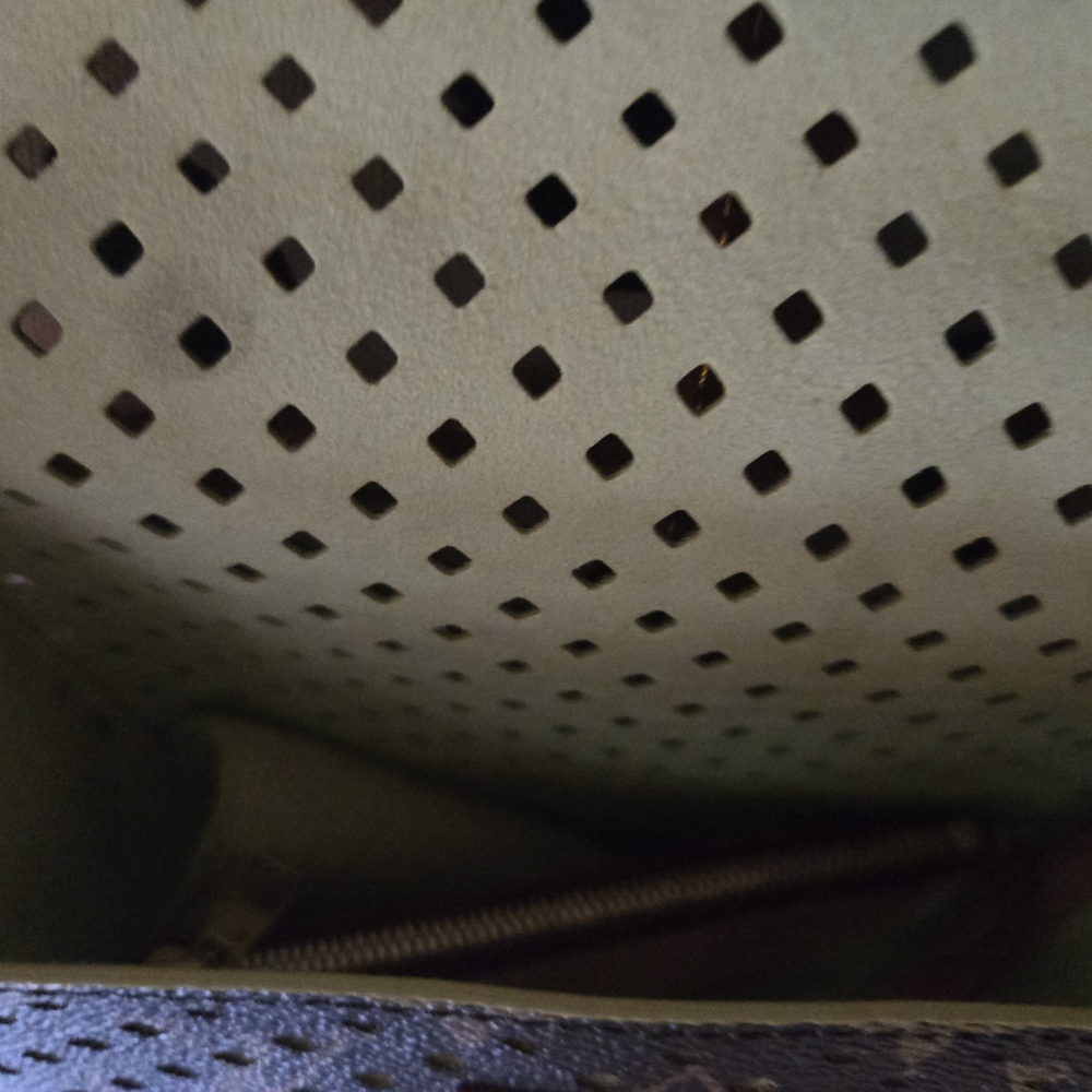 Louis Vuitton Black and Tan Women's Bag - Picture 2 of 4